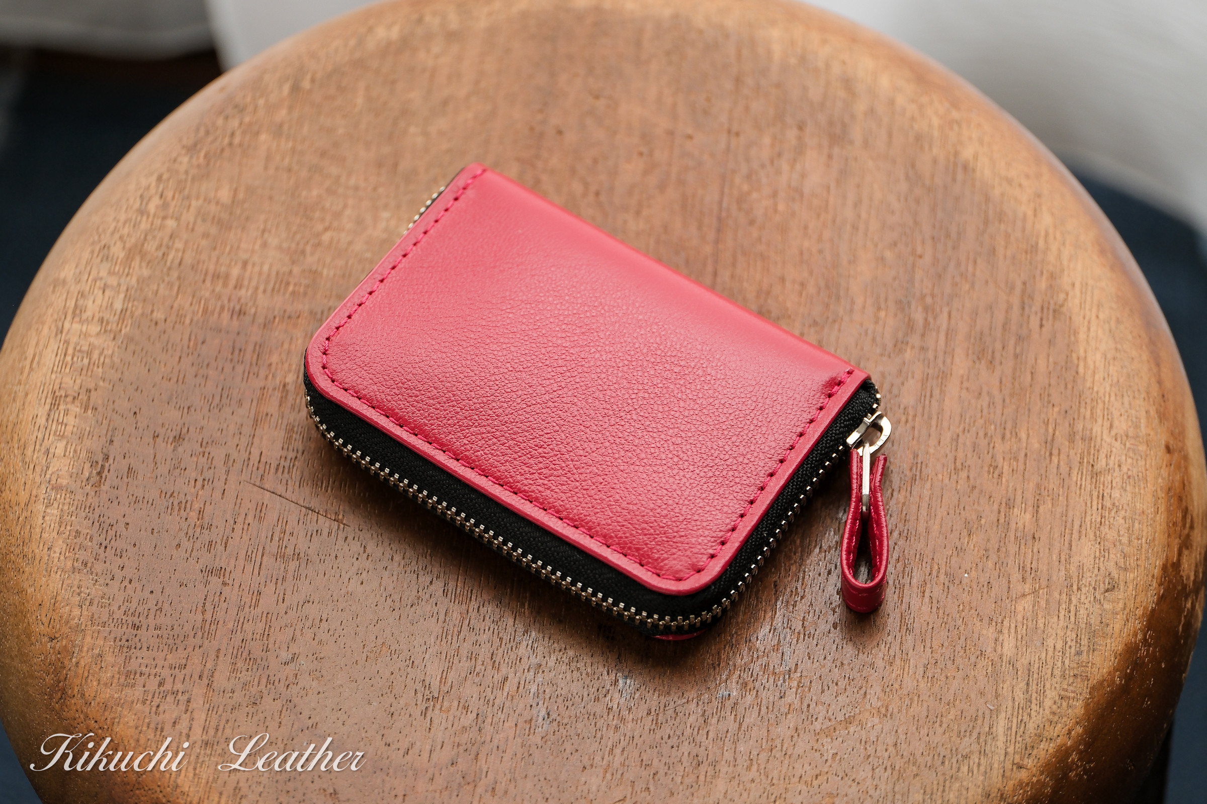 コピー：一点もの《CHLOE》◇ラウンドファスナー小銭入れ　レッド　LE111