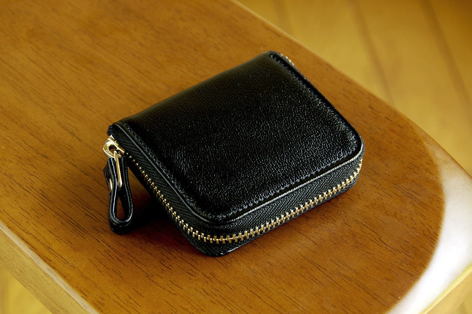 一点もの《CHLOE》◇ラウンドファスナー小銭入れ◇スリム　ピンク　LE115