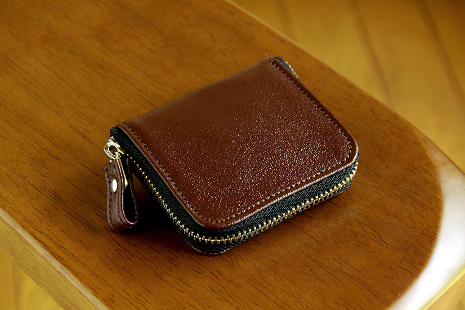 一点もの《CHLOE》◇ラウンドファスナー小銭入れ◇スリム　ピンク　LE115