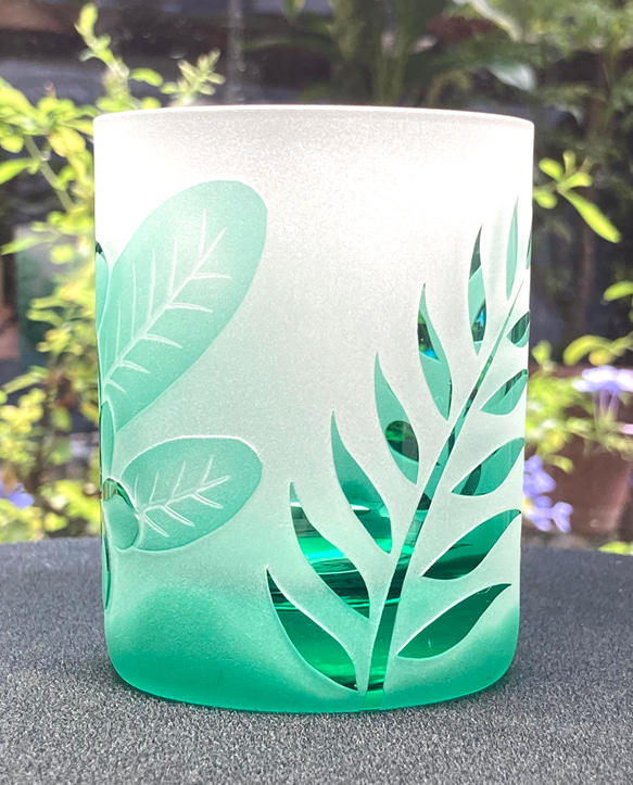 トロピカルフリーグラス　〈プルメリア 〉　エメラルドグリーン（1個） 2枚目の画像