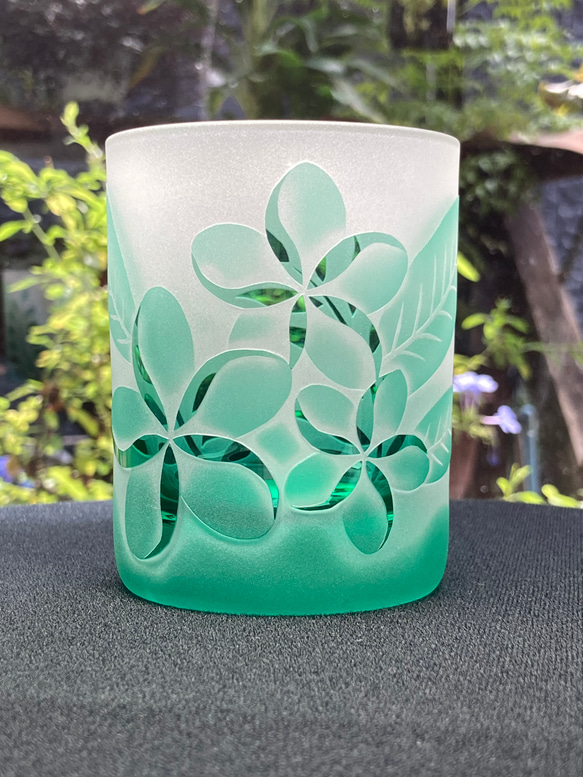 トロピカルフリーグラス　〈プルメリア 〉　エメラルドグリーン（1個） 1枚目の画像