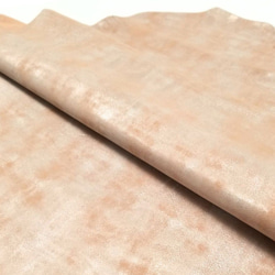 【1枚革】イタリアンキッドスエード ＊ アンチックメタリック加工 ＊ ピンクベージュ ＊M485 1枚目の画像