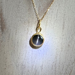 K24純金 スキャポライト・キャッツアイ◇ペンダントトップ 2枚目の画像