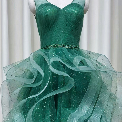 グリーン カラードレス グリッター 光沢 フリルデザイン