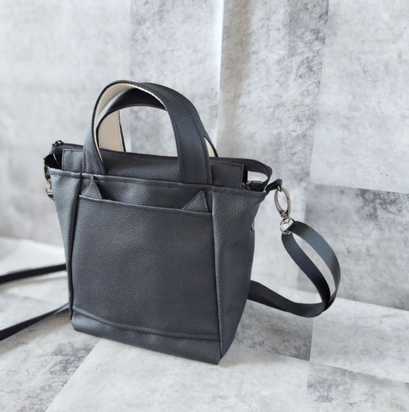 ちょっとそこまで小さめトート&ショルダーバッグ2way【合皮】くろネコのみみ付き 2枚目の画像