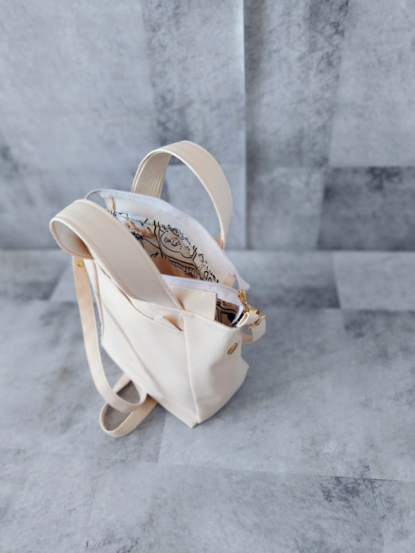 ちょっとそこまで小さめトート&ショルダーバッグ2way【合皮】バニラネコのみみ付き 7枚目の画像