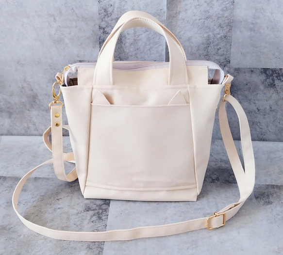 ちょっとそこまで小さめトート&ショルダーバッグ2way【合皮】バニラネコのみみ付き 1枚目の画像