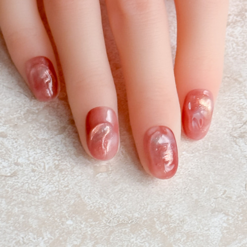 りんご飴ニュアンス×深みレッド マグネットネイルチップ｜ちゅるん