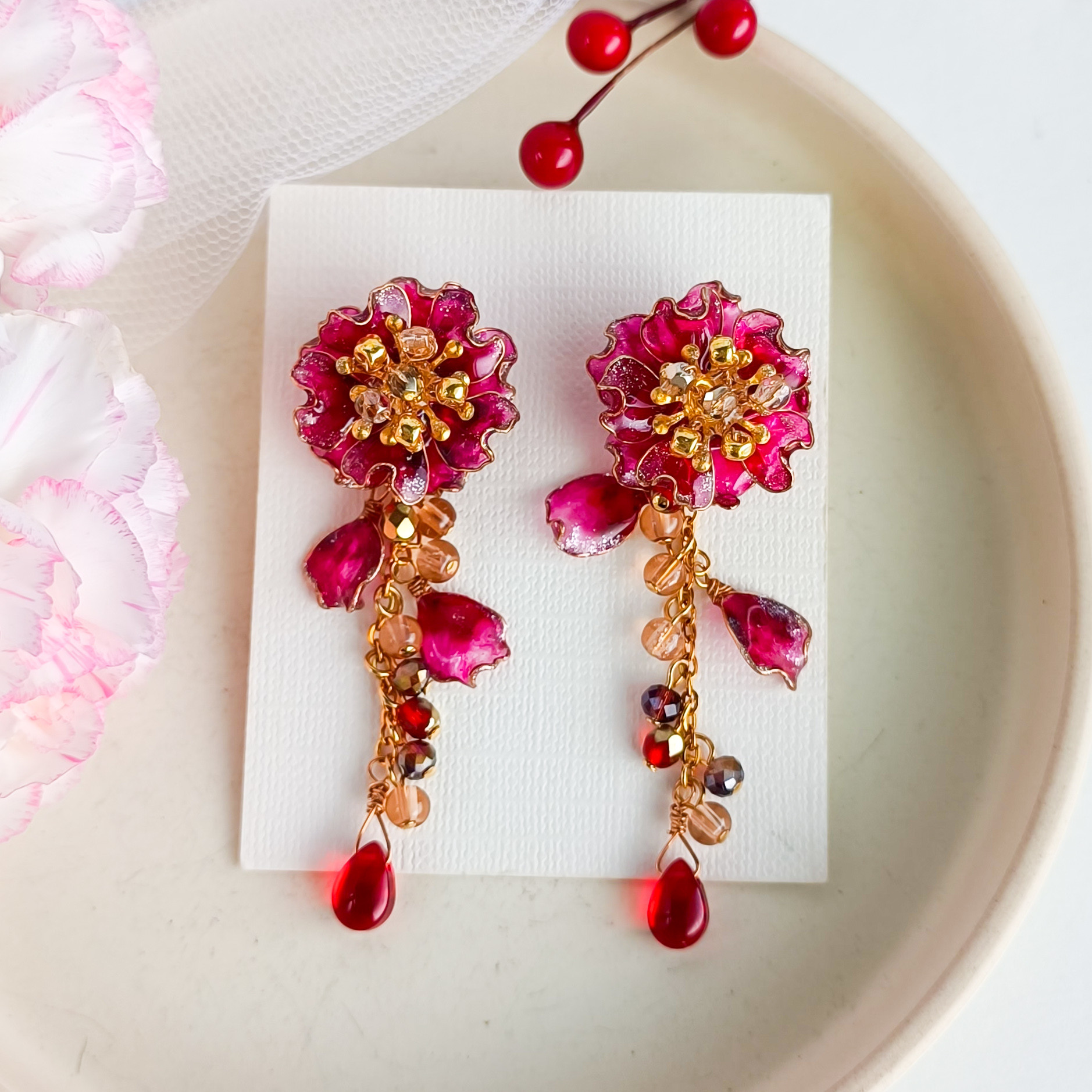 山茶花 Camellia ワインレッド 舞う花びら 2way （サージカルステンレス)　※受注制作 NA-MIA