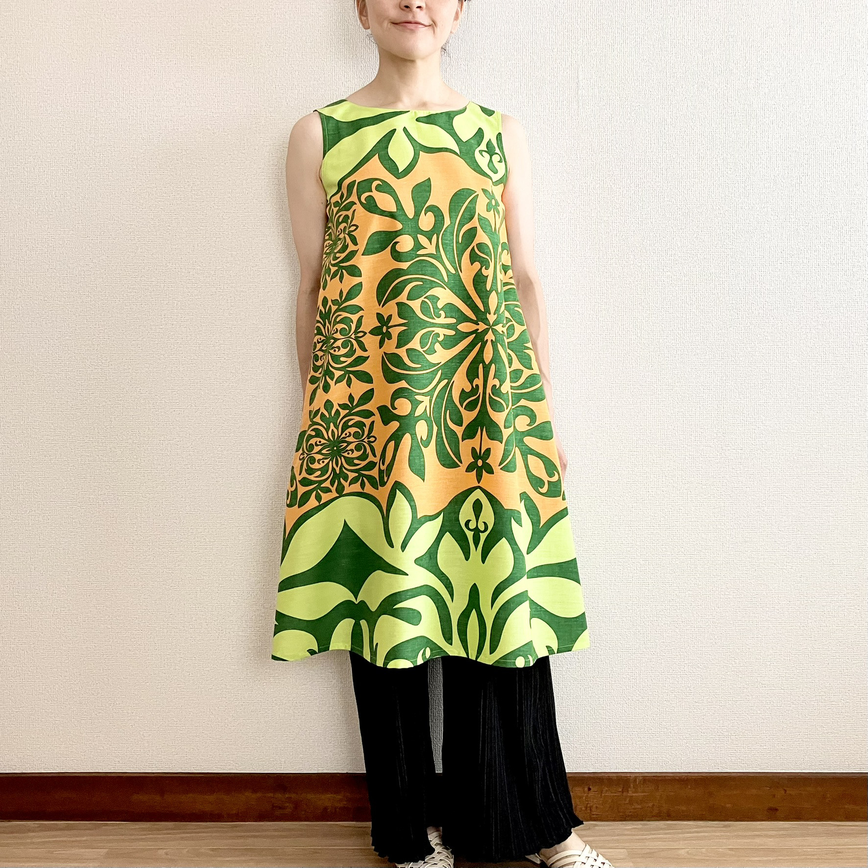 《新作》【ハワイアンファブリック】ハワイアンキルトモチーフのフレアワンピース【S~3L】オレンジ×グリーン