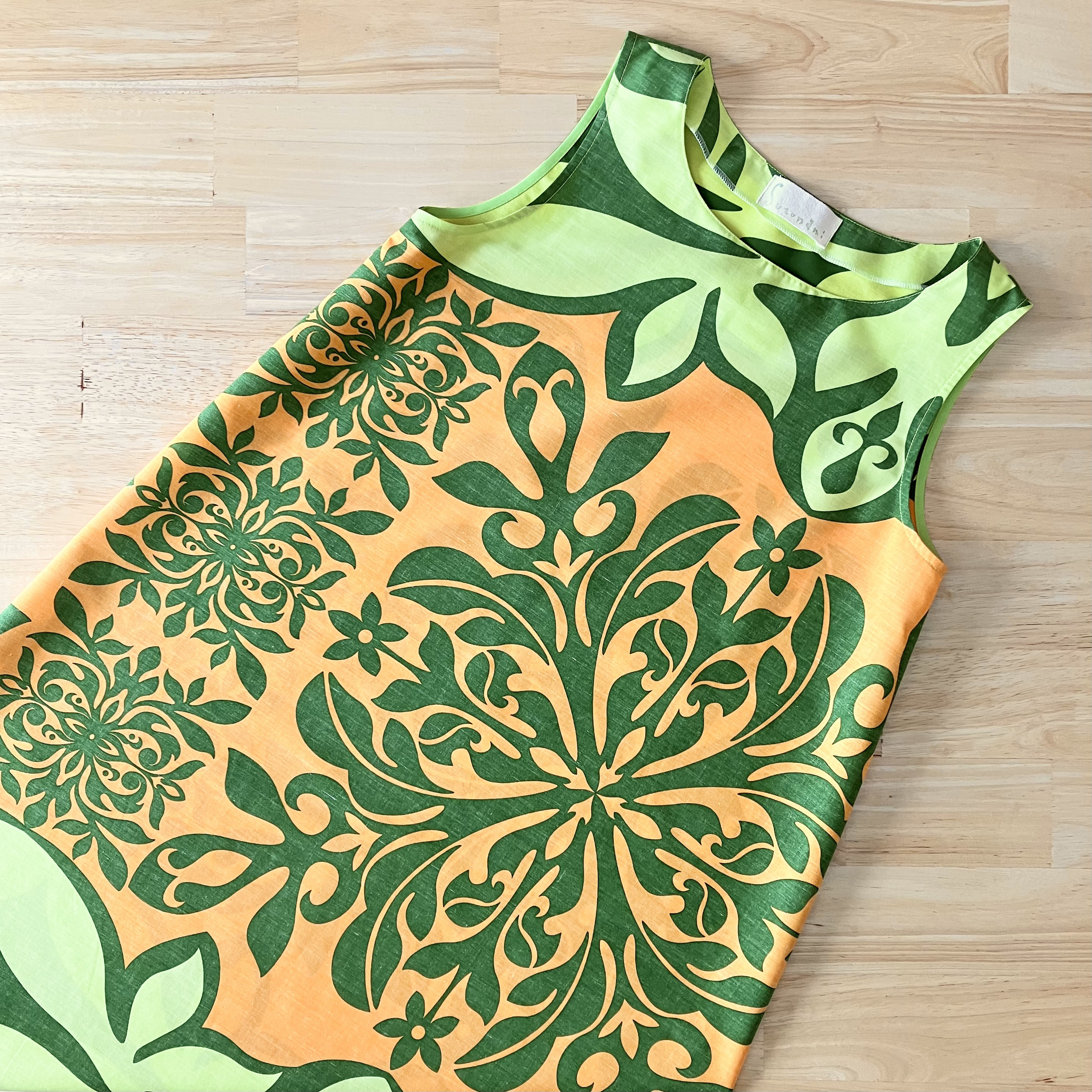 《新作》【ハワイアンファブリック】ハワイアンキルトモチーフのフレアワンピース【S~3L】オレンジ×グリーン