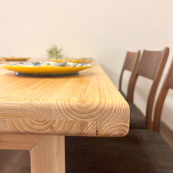 【みんなが安心して使える＊全ての角を丸めたダイニングテーブル・ベンチ付】国産ヒノキ　ロの字脚　【オーダー可】 7枚目の画像