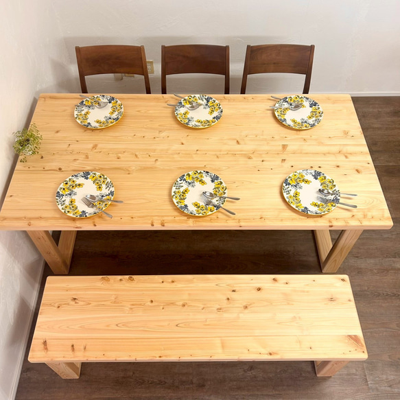 【みんなが安心して使える＊全ての角を丸めたダイニングテーブル・ベンチ付】国産ヒノキ　ロの字脚　【オーダー可】 1枚目の画像