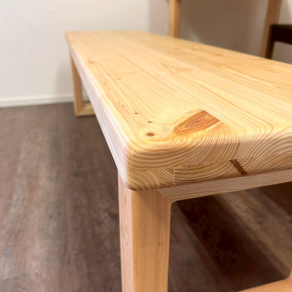 【みんなが安心して使える＊全ての角を丸めたダイニングテーブル・ベンチ付】国産ヒノキ　ロの字脚　【オーダー可】 15枚目の画像