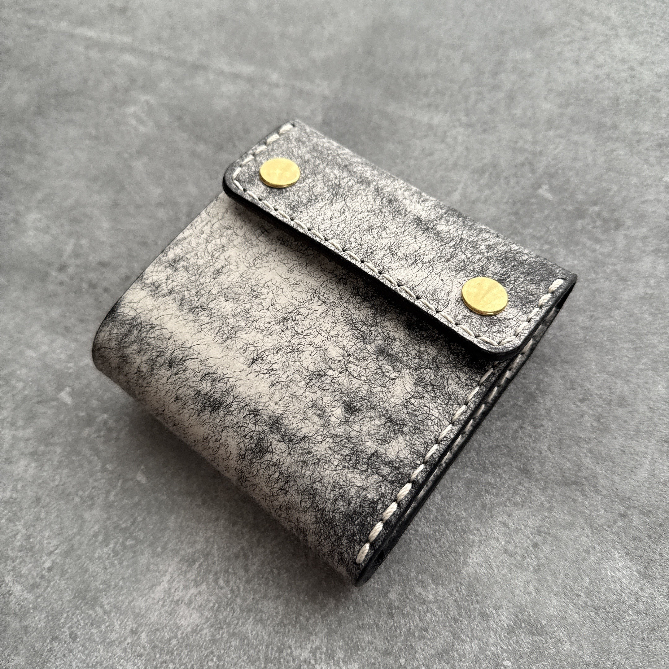 【3つ折りトラッカーウォレット】本革ハーフウォレット　マルゴーフォグ ネロ　黒 【3つ折りトラッカーウォレット】本革ハーフウォレット　マルゴーフォグ ネロ　黒