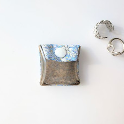 ミニミニクリアポーチ　5×5　　カペルペッパー　リバティ　ラミネート　♡「カペル」と「ペッパー」という定番柄の融合 1枚目の画像