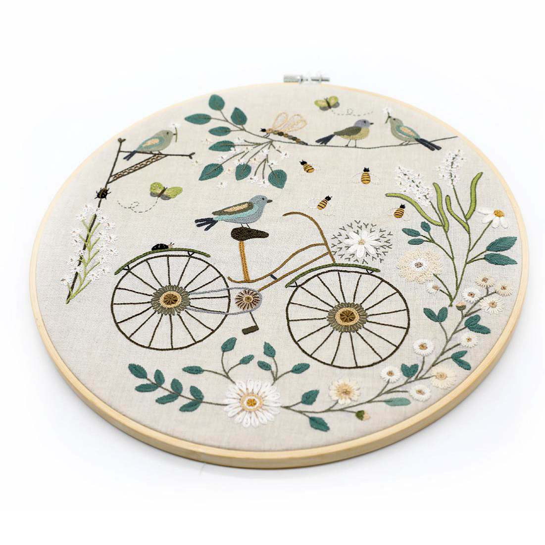 UN CHAT DANS L'AIGUILLE刺繍キット★Balade printanière New