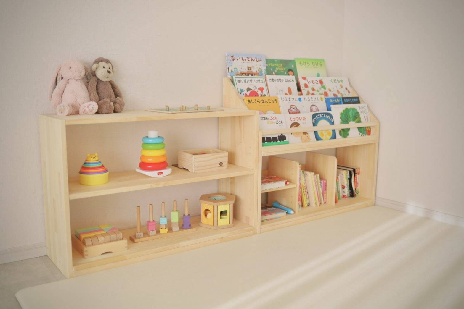 絵本棚、おもちゃ棚セット
