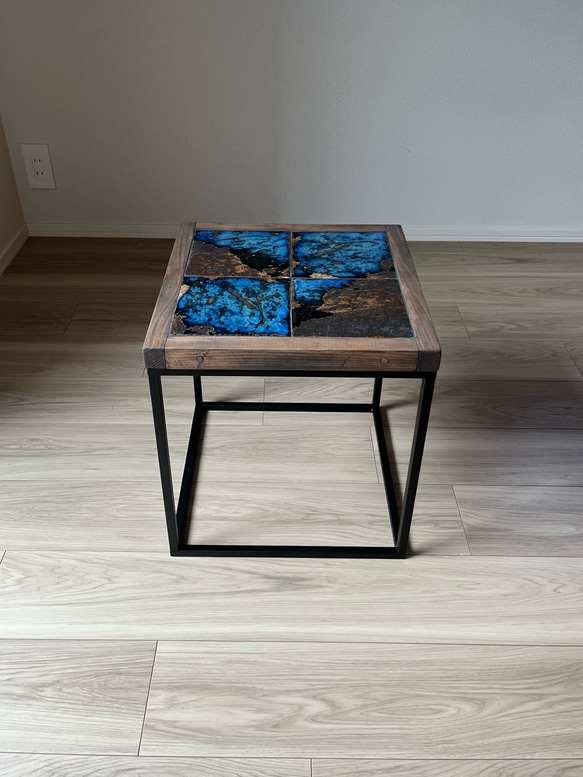 【新作】1点限り サイドテーブル アース タイルテーブル スチール製 2枚目の画像