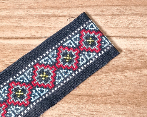 モン族 刺繍長布 No.2 生地 Chautara~チョウタラ~ 通販 19838968