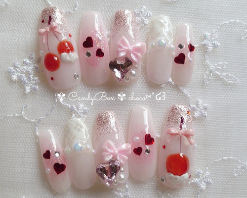 ちゅるんピンク おフェロチーク 斜めチェック柄フレンチ ぷっくり