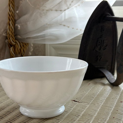 フランス アルコパル ボウル 専用です。フルーツ柄 波型 ボウル