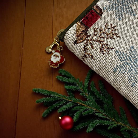 オランダ生地/トナカイ/ゴブラン織り/フラットポーチ/マルチケース/サンタクロースチャーム付き 5枚目の画像