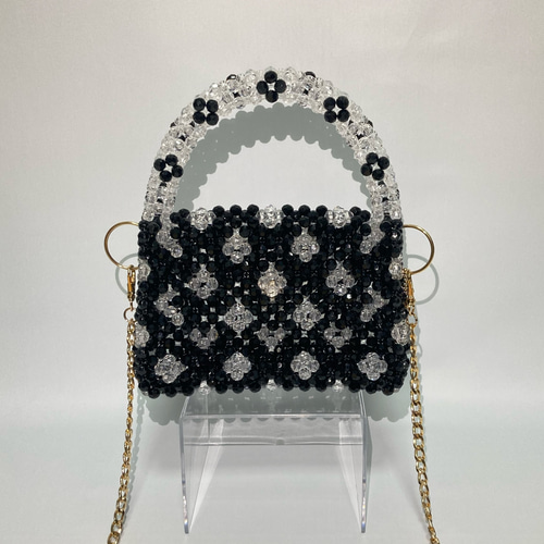 シックなお花のビーズバッグ ポシェット X-Y-Z 通販 19839320｜Creema