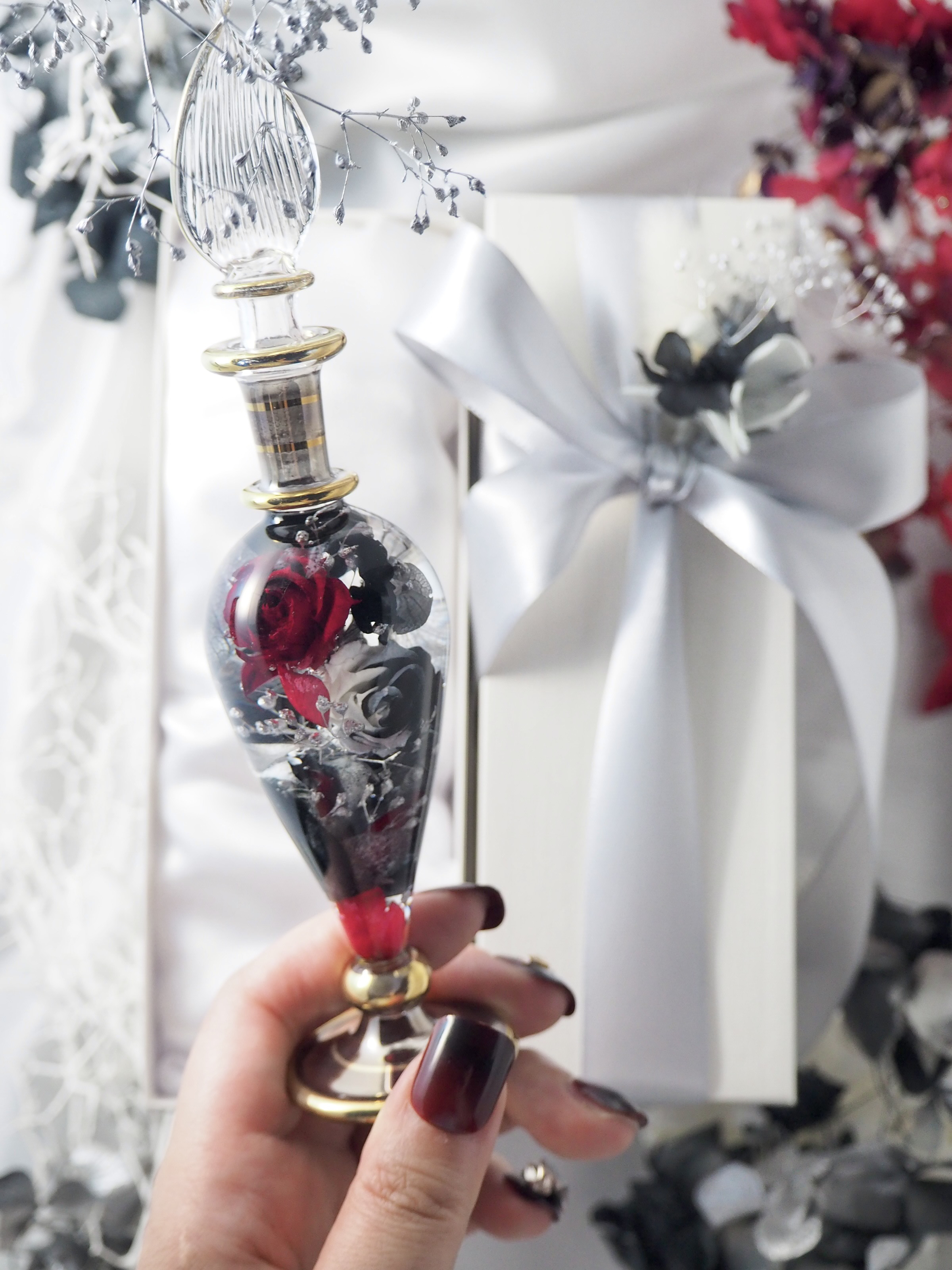 【特集掲載】「闇夜とワイン」フラワーアートグラス Lサイズ　ハーバリウム