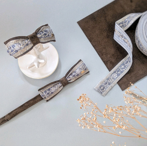 大人のためのデフトバン〜スティック〜　 ブラウン×水色　　本革スエード　インド刺繍リボン　リボンヘアアクセサリー 12枚目の画像