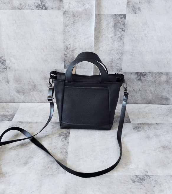 ちょっとそこまで小さめトート&ショルダーバッグ2way【合皮】ブラック 1枚目の画像