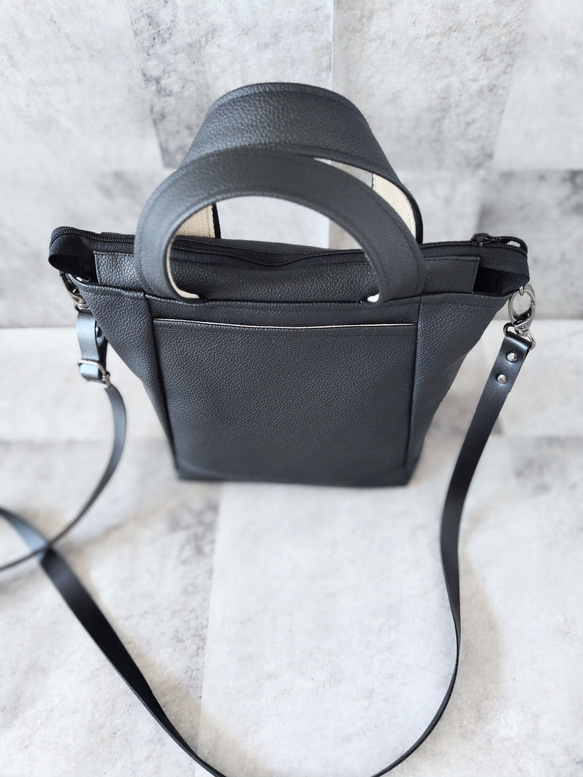 ちょっとそこまで小さめトート&ショルダーバッグ2way【合皮】ブラック 4枚目の画像