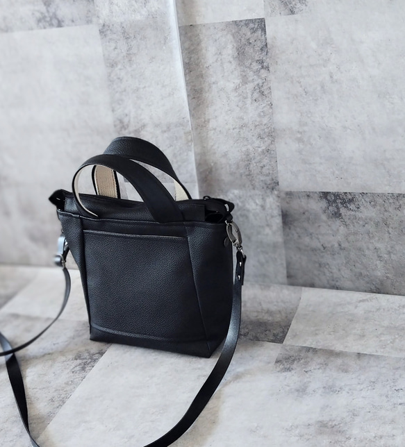 ちょっとそこまで小さめトート&ショルダーバッグ2way【合皮】ブラック 2枚目の画像