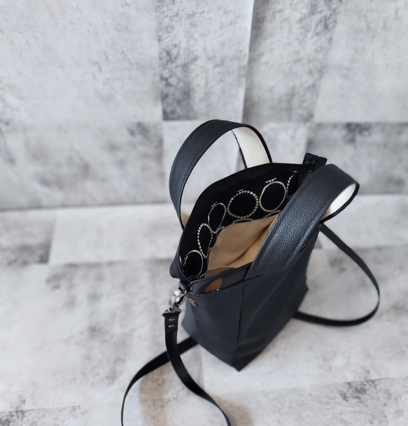 ちょっとそこまで小さめトート&ショルダーバッグ2way【合皮】ブラック 8枚目の画像