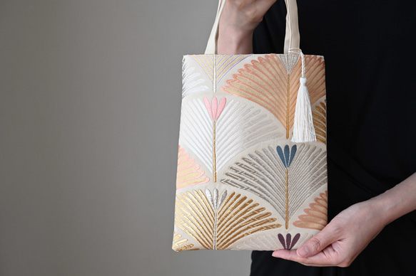 松模様 ゴールド シルク帯リメイク ミニサブバッグ フォーマルバッグ