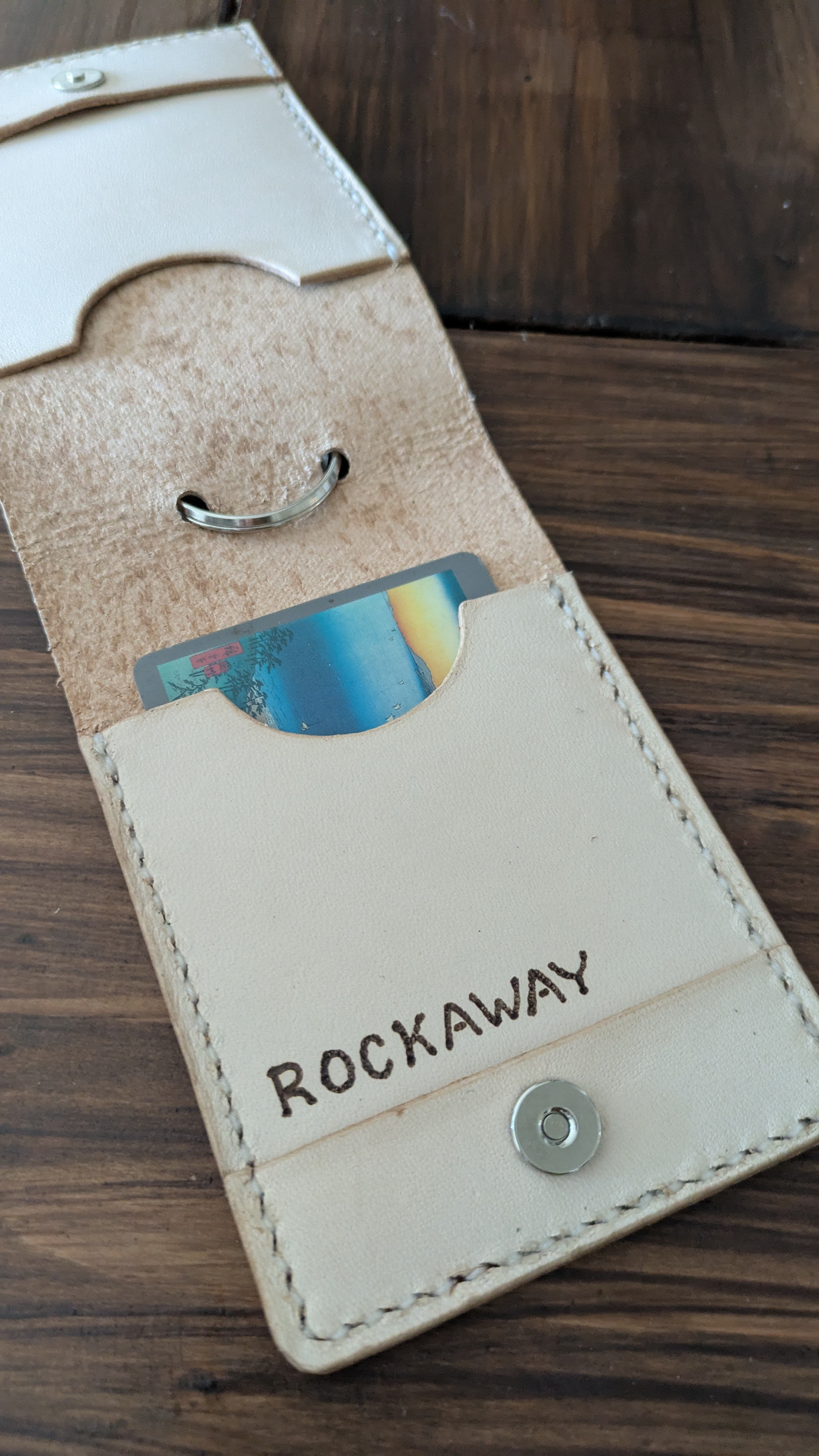手書き　本革パスケース