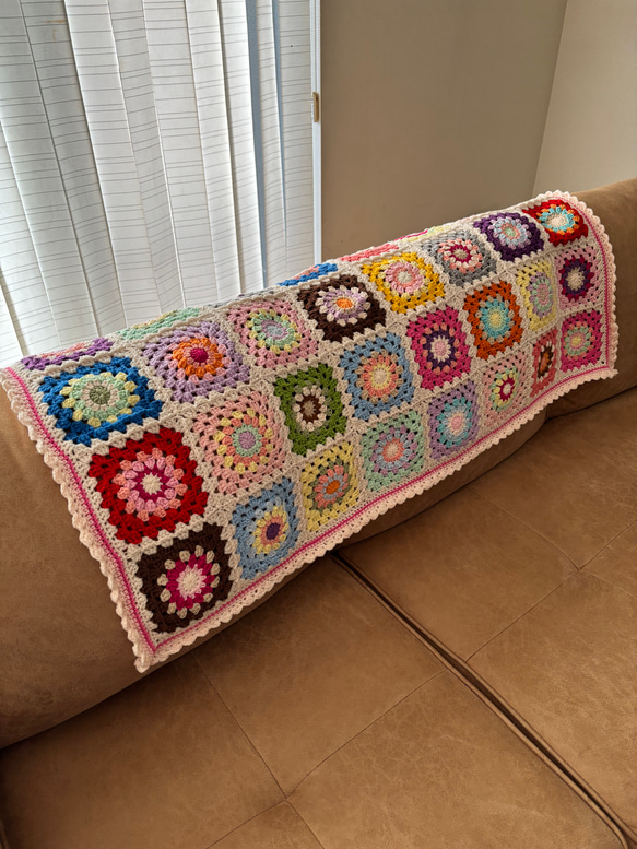 手編みブランケット/花モチーフ/グラニースクエア/カラフル/かぎ針編み/ 手編みブランケット/花モチーフ/グラニースクエア/カラフル/かぎ針編み