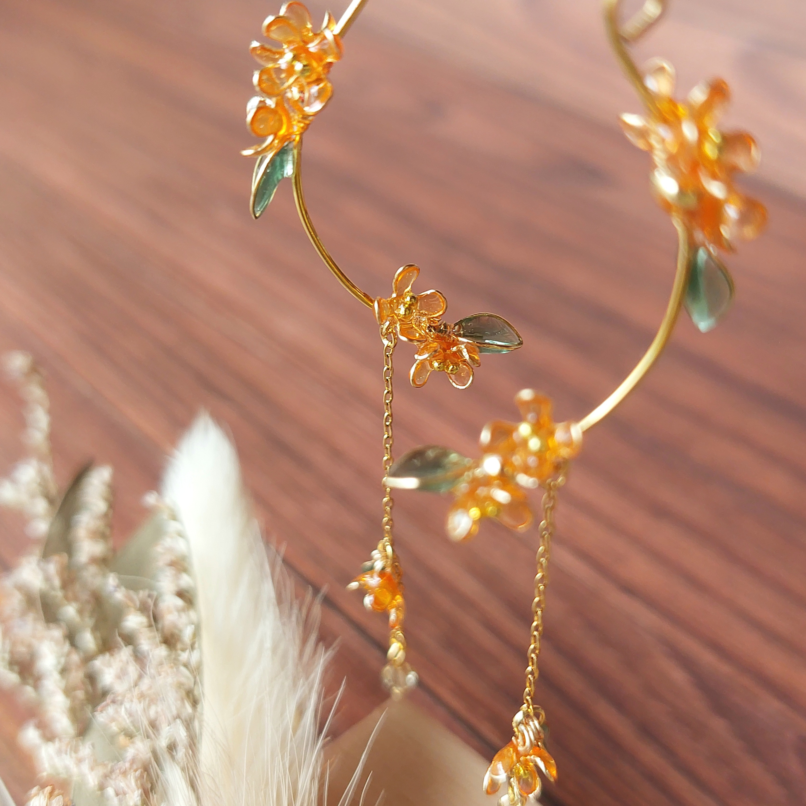 ꕤ受注制作ꕤ【金のひそみ ・金木犀】 ピアス/イヤリング   キンモクセイ 秋 オータム ギフト