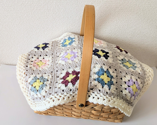 マルチカバー かぎ針編み グラニースクエア お花畑～ボルドー＆ピンク