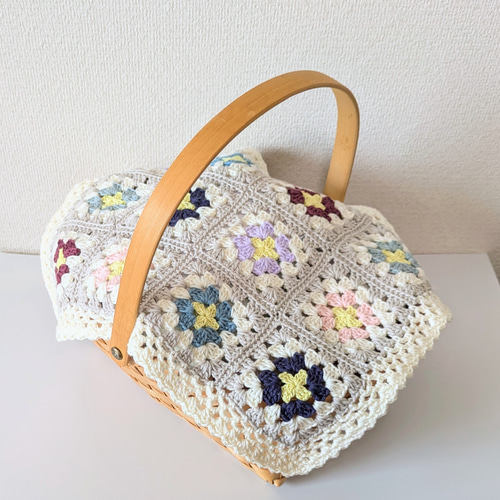 マルチカバー かぎ針編み グラニースクエア お花畑～ボルドー＆ピンク