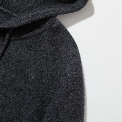★現貨★ 成人休閒風針織連帽衫。 100%羊毛，深灰色，貨號241005-4 第4張的照片