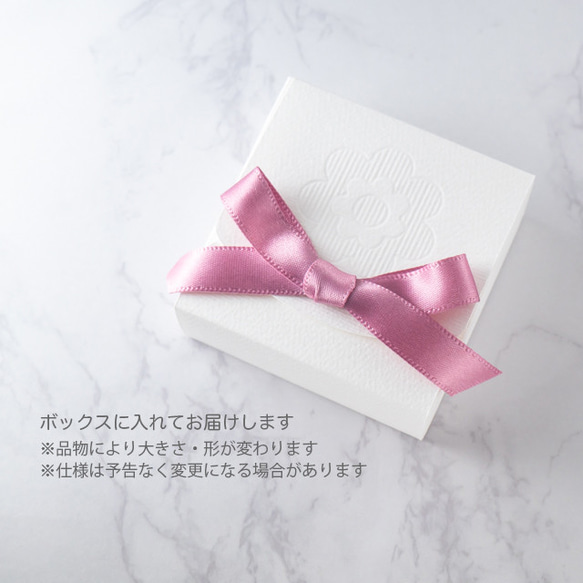 顔周りを柔らかく照らすオレンジムーンストーン・ピアス〜14KGF(イヤリング加工可) 10枚目の画像