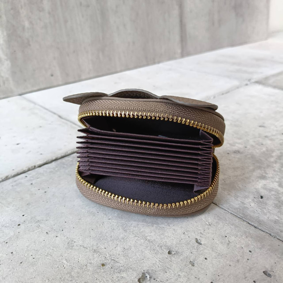 【本革】ゾウさんデザイン 本革カードケース／じゃばら式収納／コンパクト財布 大人カワイイ 癒しグッズ　GZCH-B001 7枚目の画像