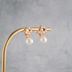 永遠－淡水パール×キュービックジルコニア リースイヤリング（ゴールド） 6枚目の画像