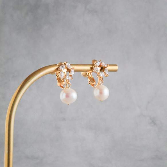 永遠－淡水パール×キュービックジルコニア リースイヤリング（ゴールド） 6枚目の画像