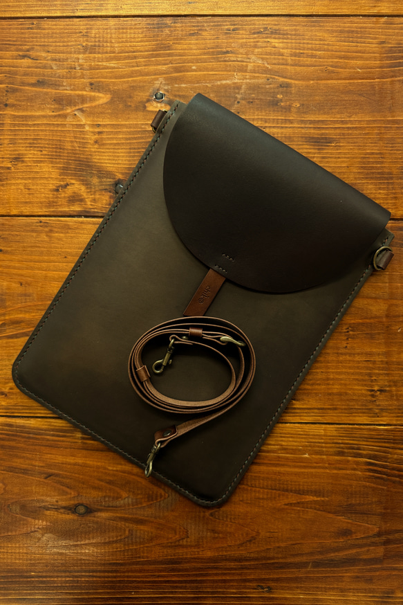 yuraimi0803様オーダーMacbook Airケース 1枚目の画像