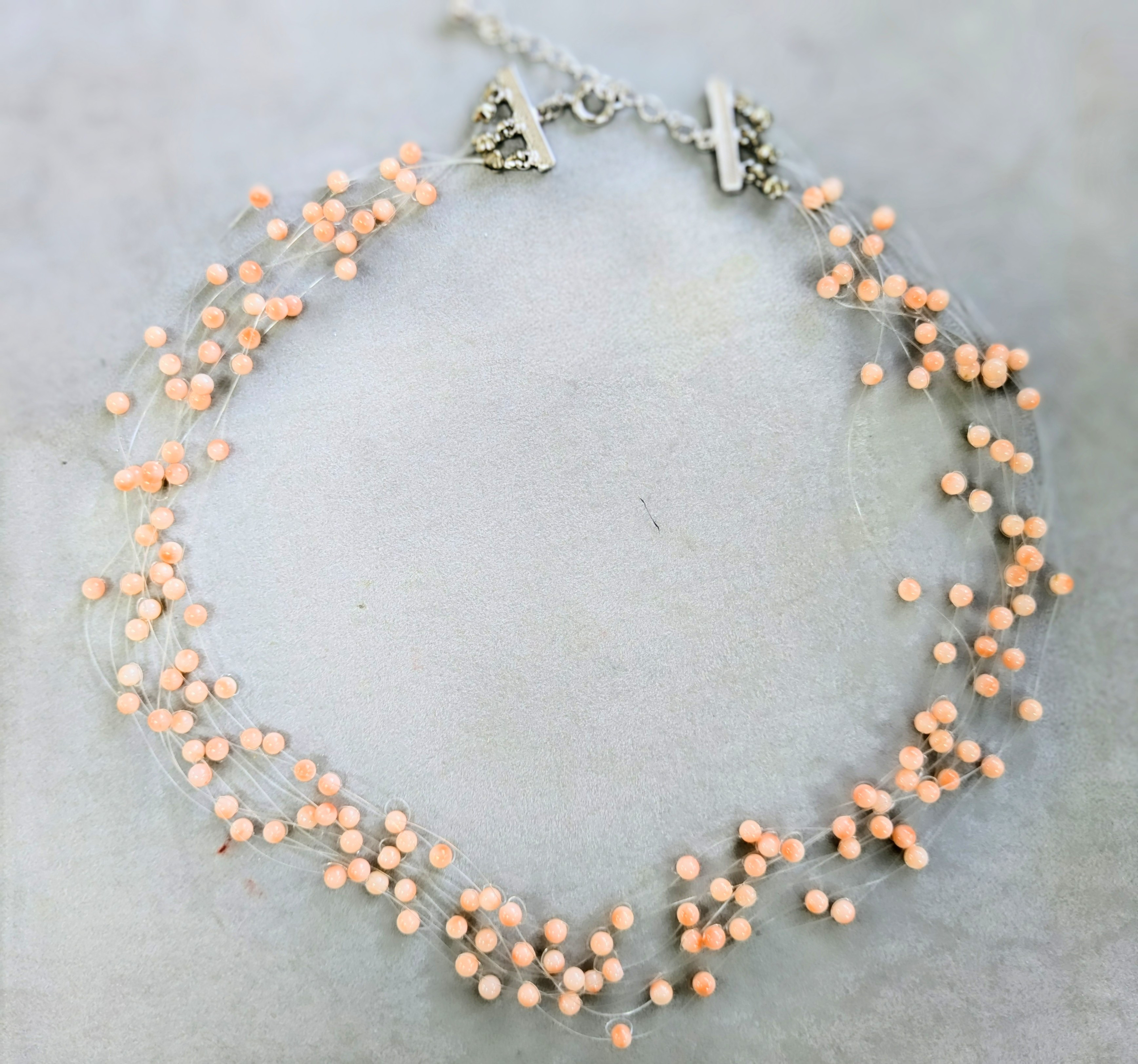 サンゴ　ふわふわネックレス