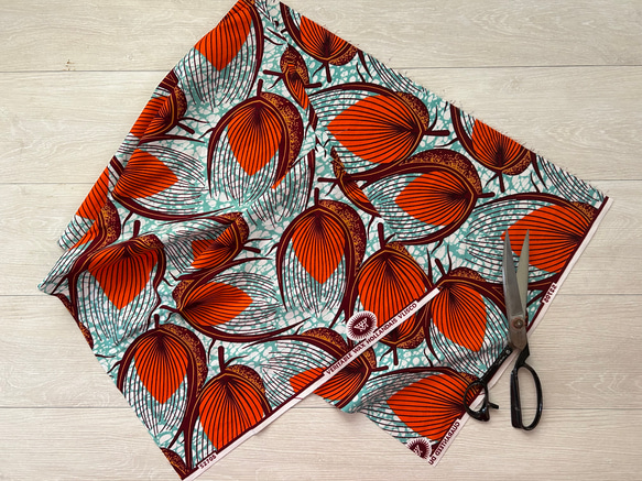 ◆100cm◆アフリカ生地　布　アフリカンファブリック　ワックスプリント　ハンドメイド　小物作り 1枚目の画像