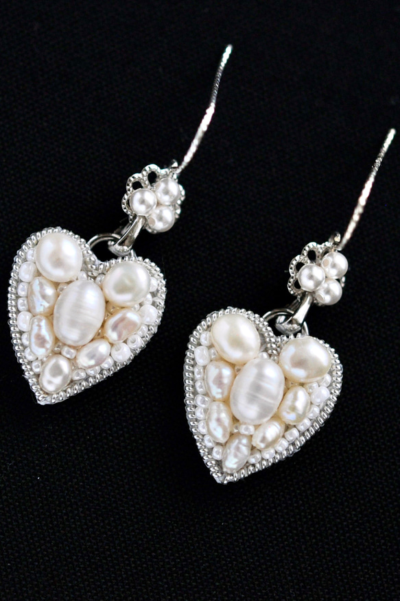 Silver925　淡水真珠と白銀のハートのピアス 5枚目の画像