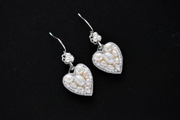 Silver925　淡水真珠と白銀のハートのピアス 6枚目の画像